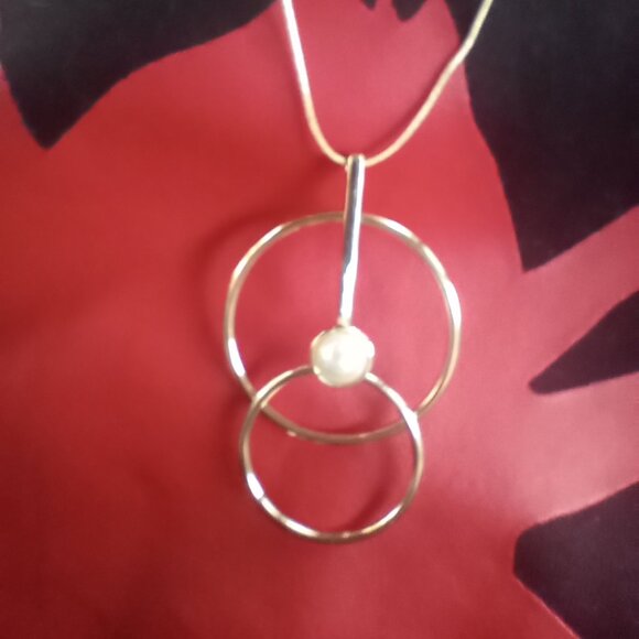 Loft Outlets Long Gold Tone Necklace New with Tags - Picture 2 of 4